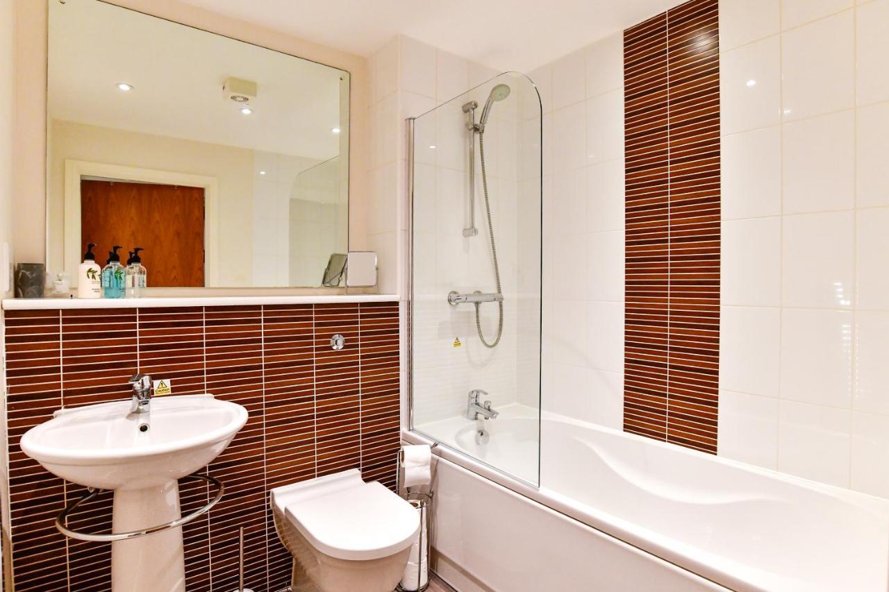Meridian Quay Apartments, By Jsw Short Stay Swansea Zewnętrze zdjęcie