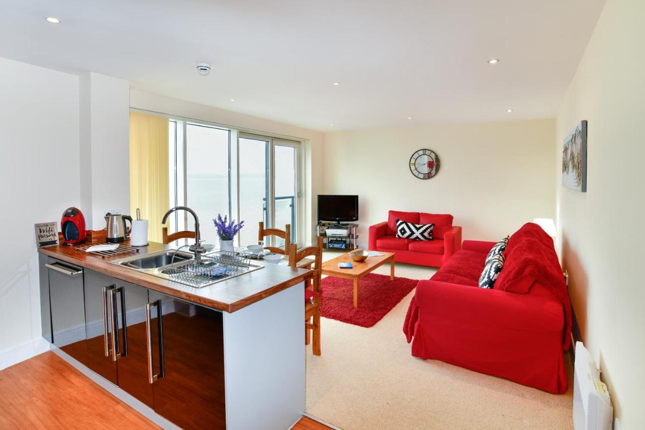 Meridian Quay Apartments, By Jsw Short Stay Swansea Zewnętrze zdjęcie